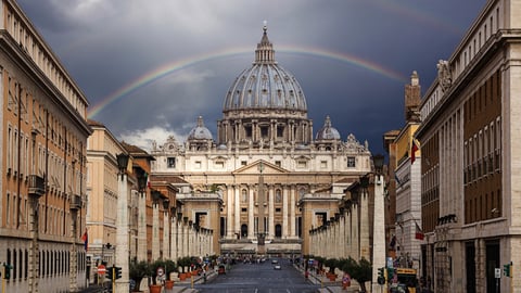 The Guide to Essential Italy. Episode 14, The Vatican and St. Peter's Basilica cover image